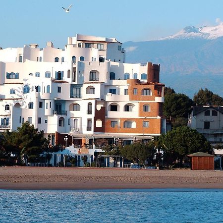 Sporting Baia Hotel Giardini-Naxos Exterior foto