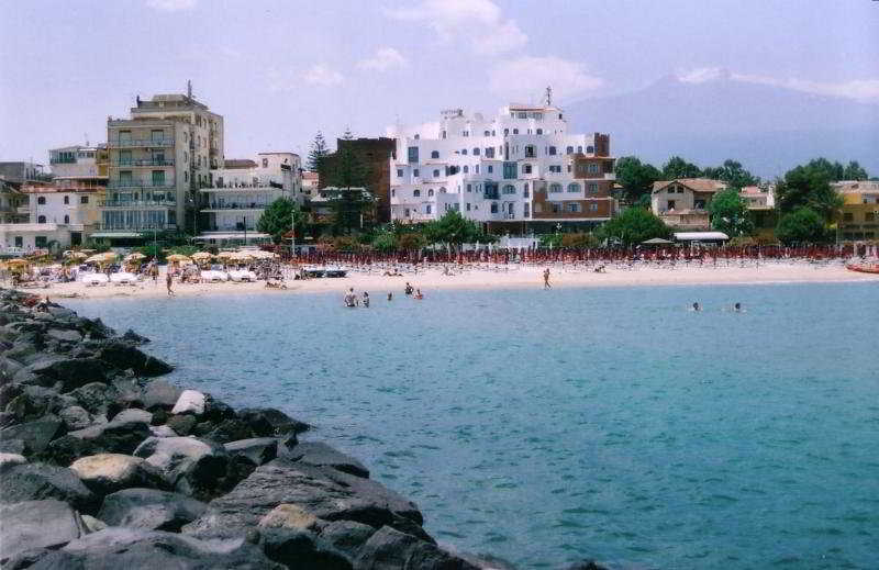 Sporting Baia Hotel Giardini-Naxos Exterior foto